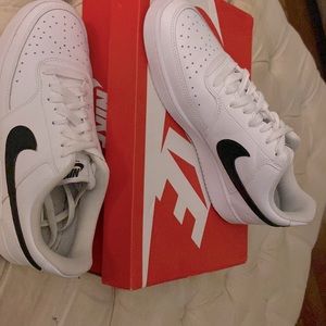Nike Court Vision Lo White/Black -White Size 8